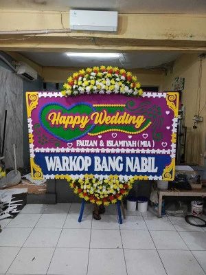 Papan Bunga di Pondok Jagung
